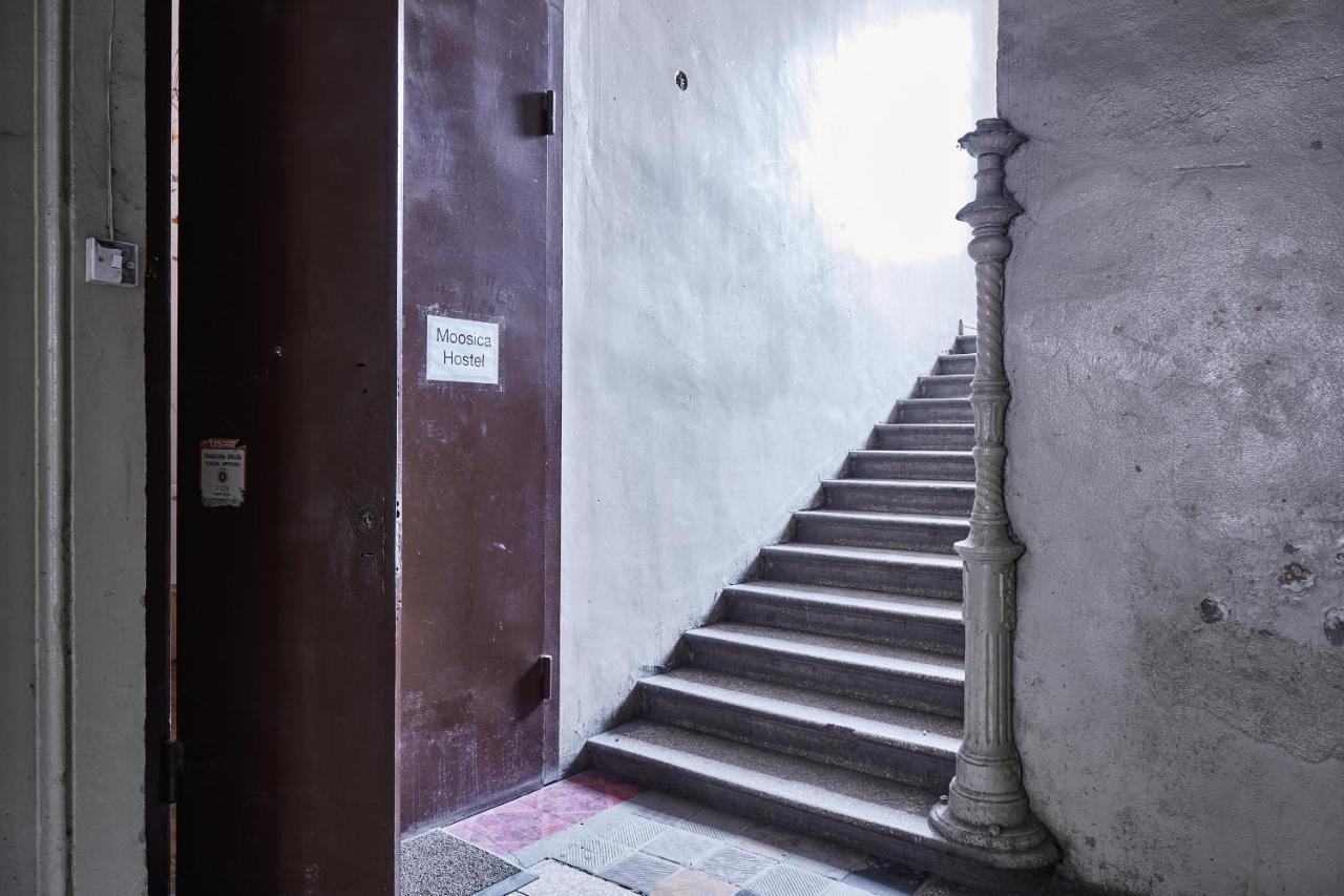 Moosica Hostel ティビリシ エクステリア 写真