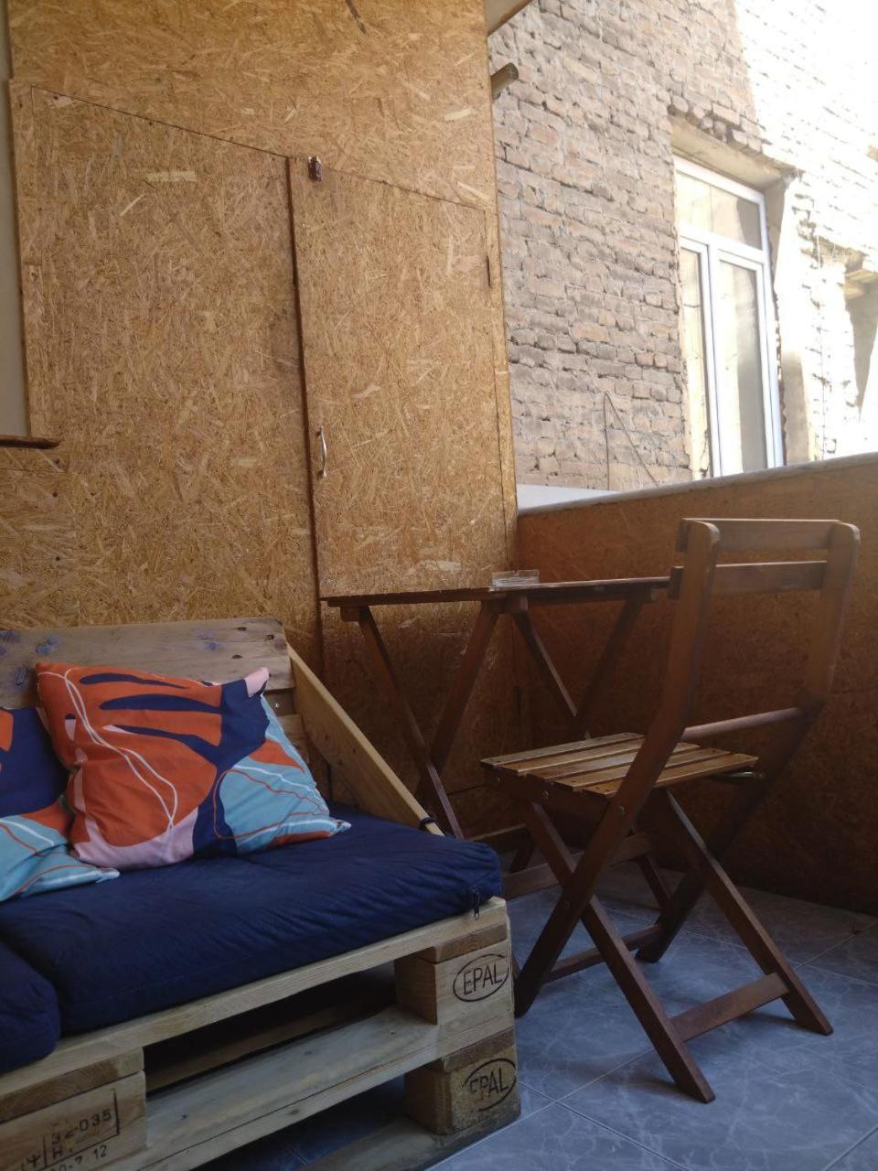 Moosica Hostel ティビリシ エクステリア 写真