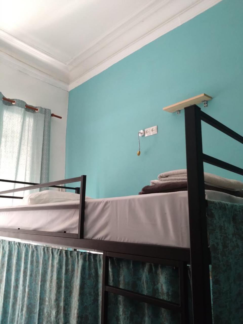 Moosica Hostel ティビリシ エクステリア 写真